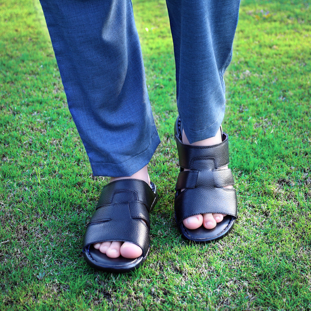 Leather Slippers - Modish Crafts