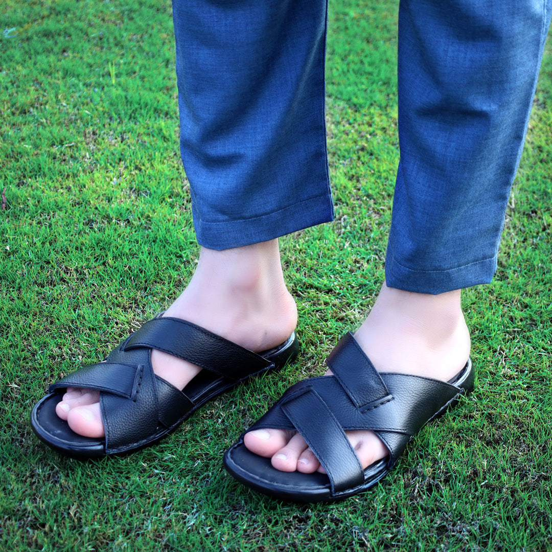 Leather Cross-Strap Slipper – Stylish & Comfortable  ART-8126