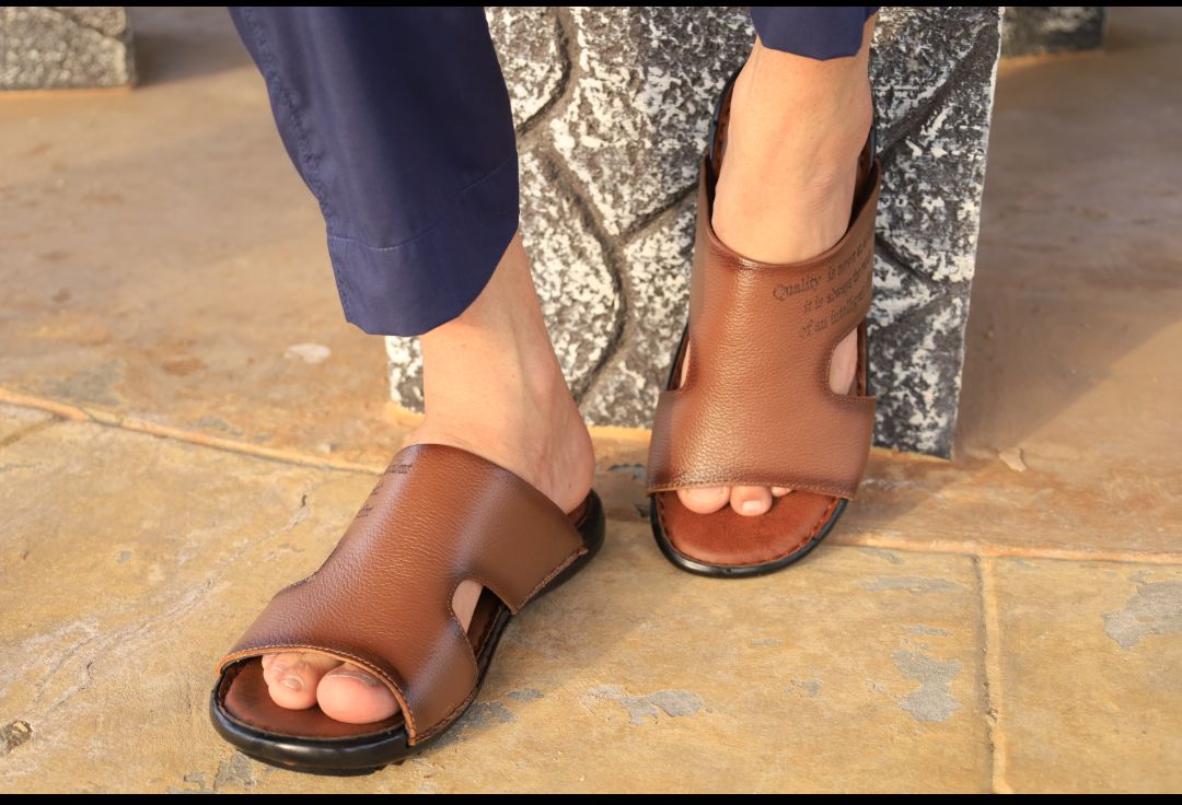 Men's Leather Slippers – Stylish & Comfortable ART-8115