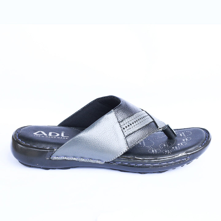 Leather Slippers - Modish Crafts
