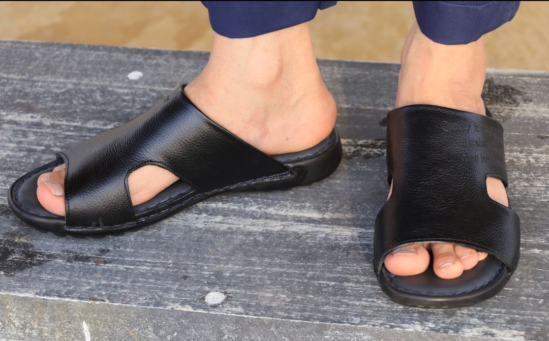 Men's Leather Slippers – Stylish & Comfortable ART-8115