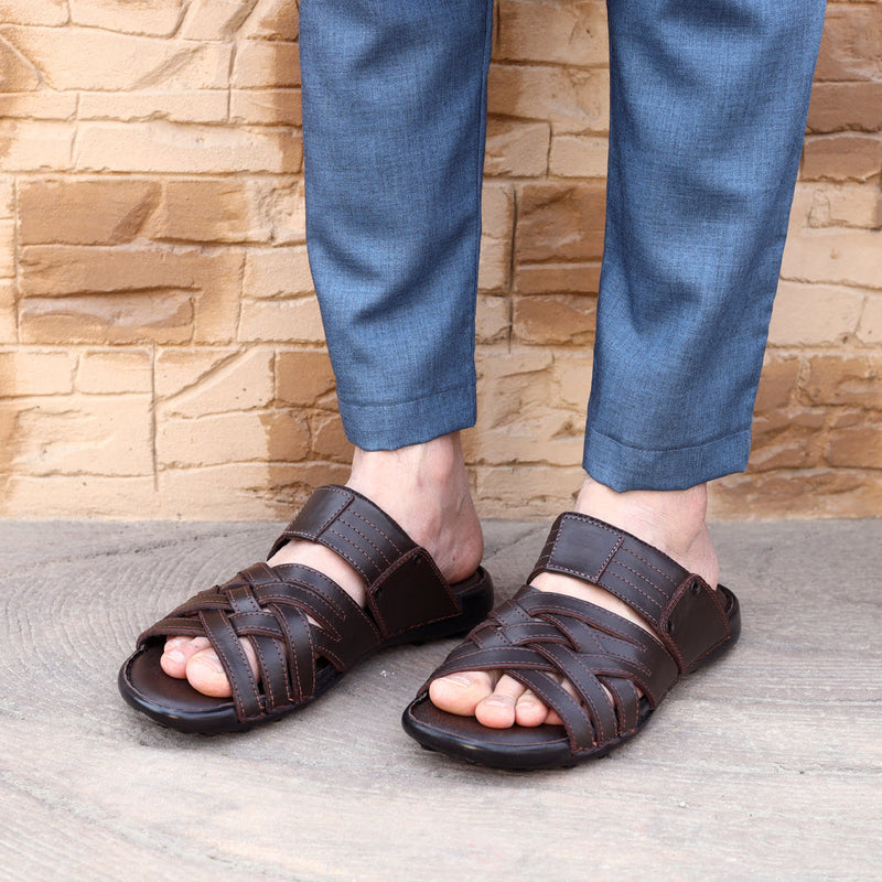 Leather Slippers. - Modish Crafts