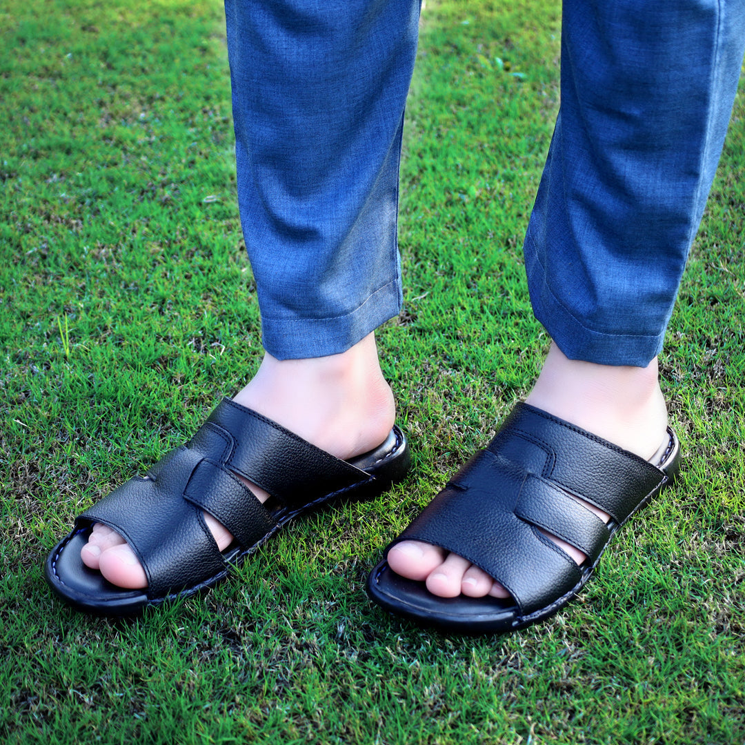 Leather Slippers - Modish Crafts